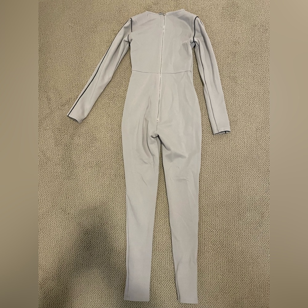 Jump suit - Picture 2 of 4